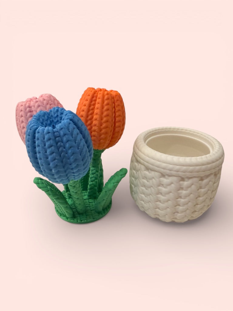 Knitted Tulip Mini Desk Decor
