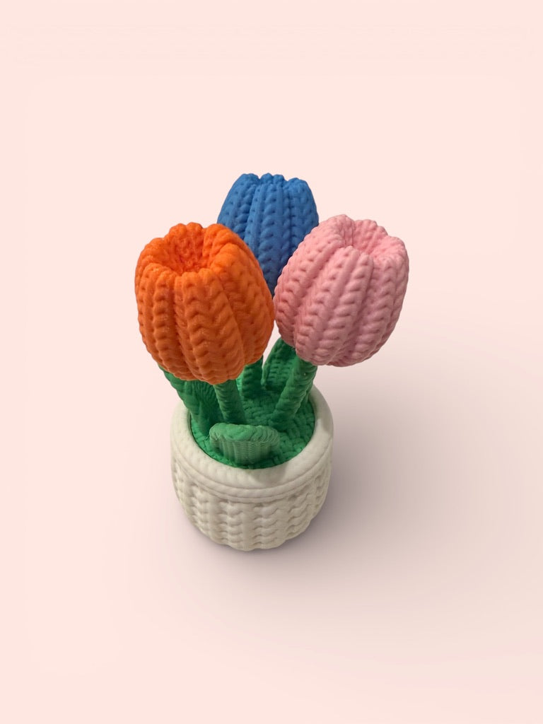Knitted Tulip Mini Desk Decor