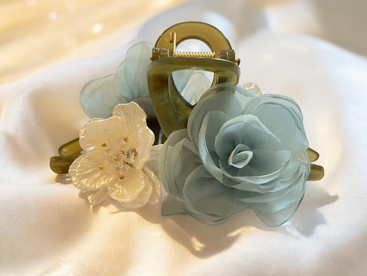Blooming Petal Hair Claw – Floral Harmony Collection (2 Styles)