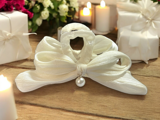Luminous Pearl Bow Hair Claw – Elegant Shine Collection (2 Colours)