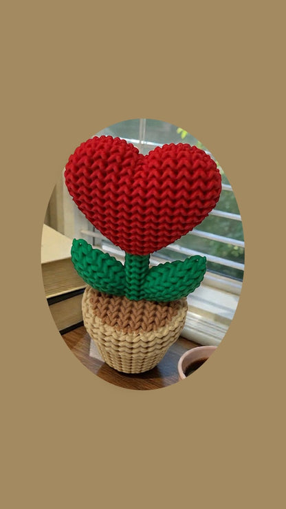Knitted Heart Mini Photo Decor