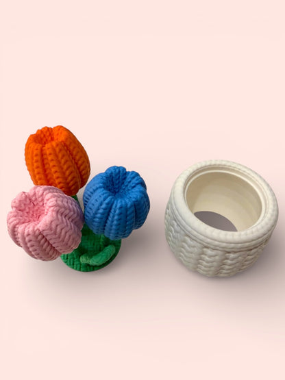 Knitted Tulip Mini Desk Decor