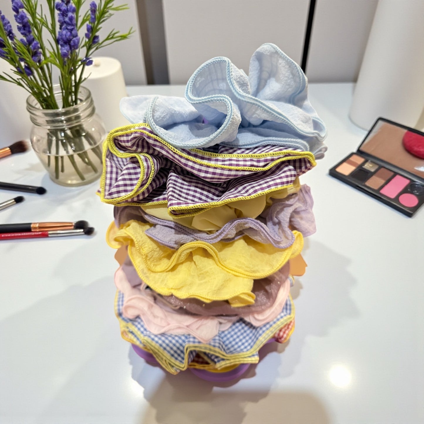 Floral Scrunchies Hair Stand - Flower Base Accessories Organiser (4 Colours)